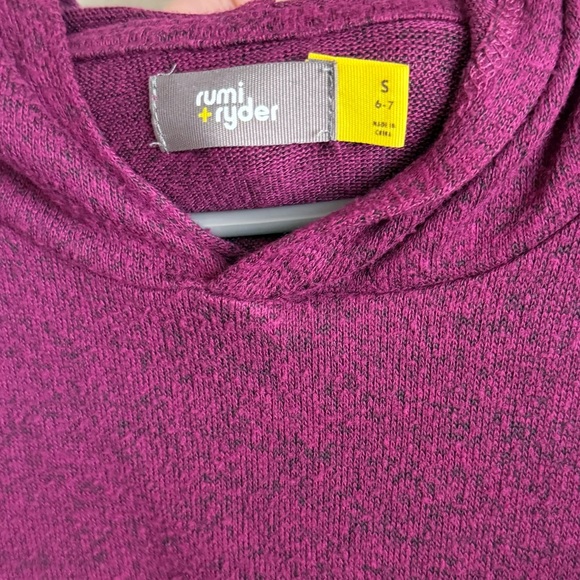Rumi + Ryder Girls Maroon Hoodie with White Stripes size S 6/7 - Picture 2 of 4